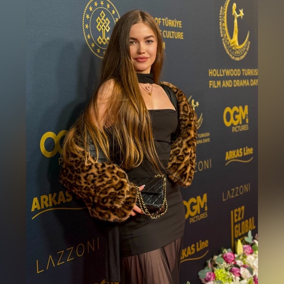 Handbags - ❤️‍🔥 VICKY IS GOING LIVE‼️